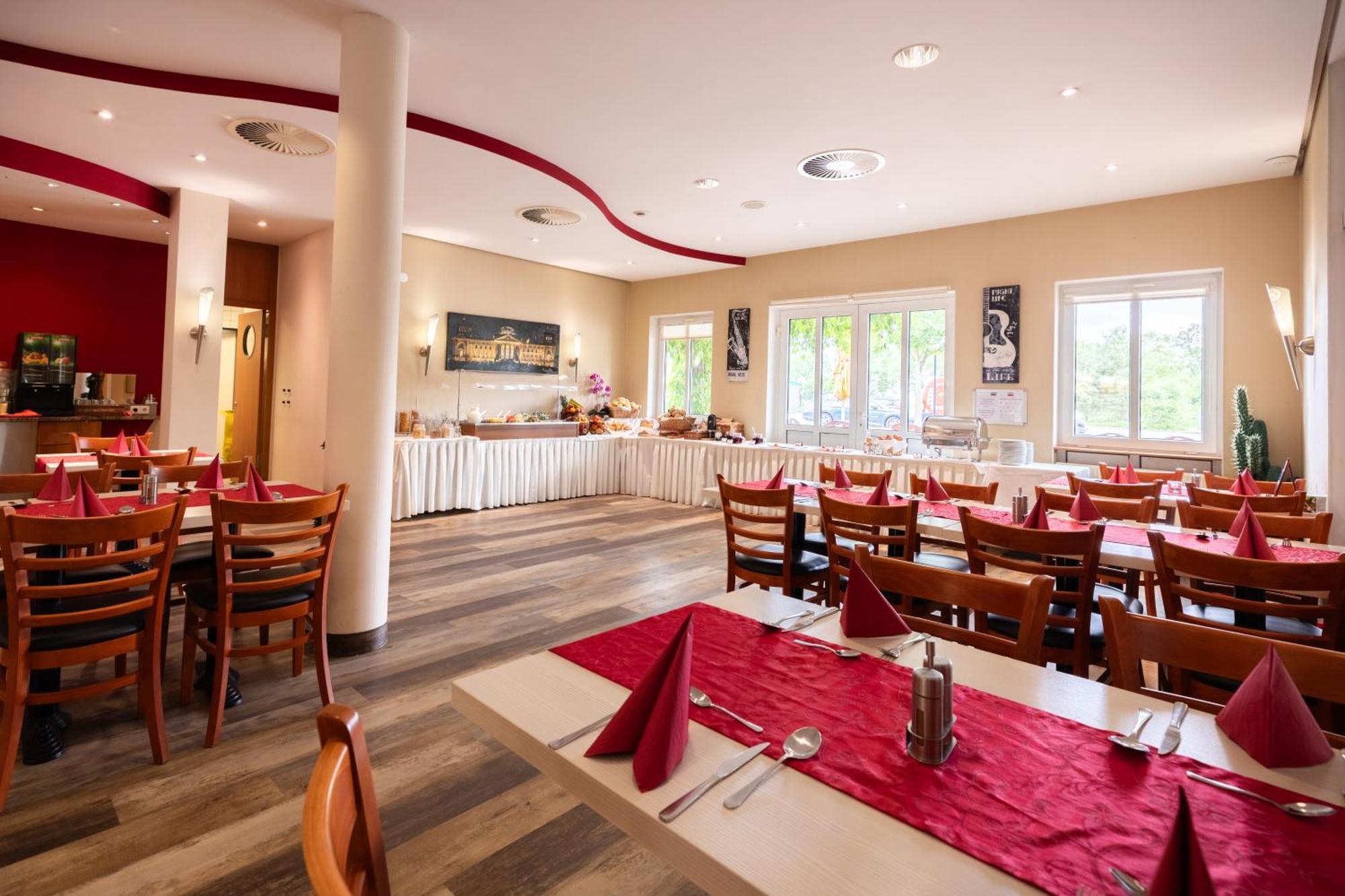 Garner Hotel Cottbus Sued By Ihg Eksteriør bilde