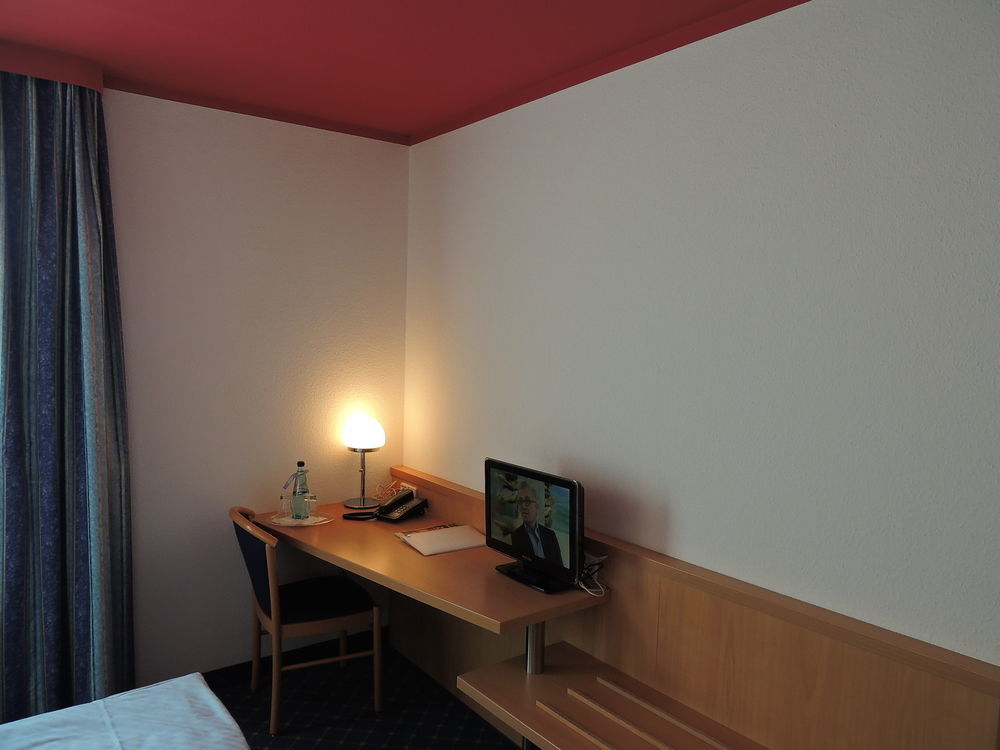 Garner Hotel Cottbus Sued By Ihg Eksteriør bilde