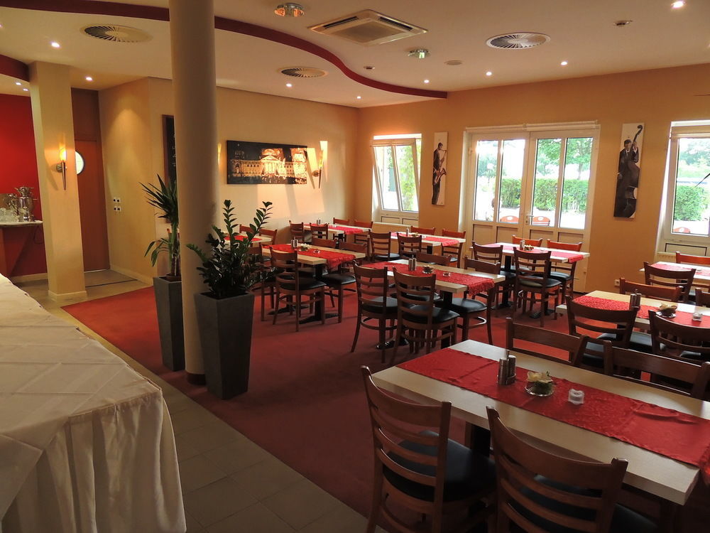 Garner Hotel Cottbus Sued By Ihg Eksteriør bilde