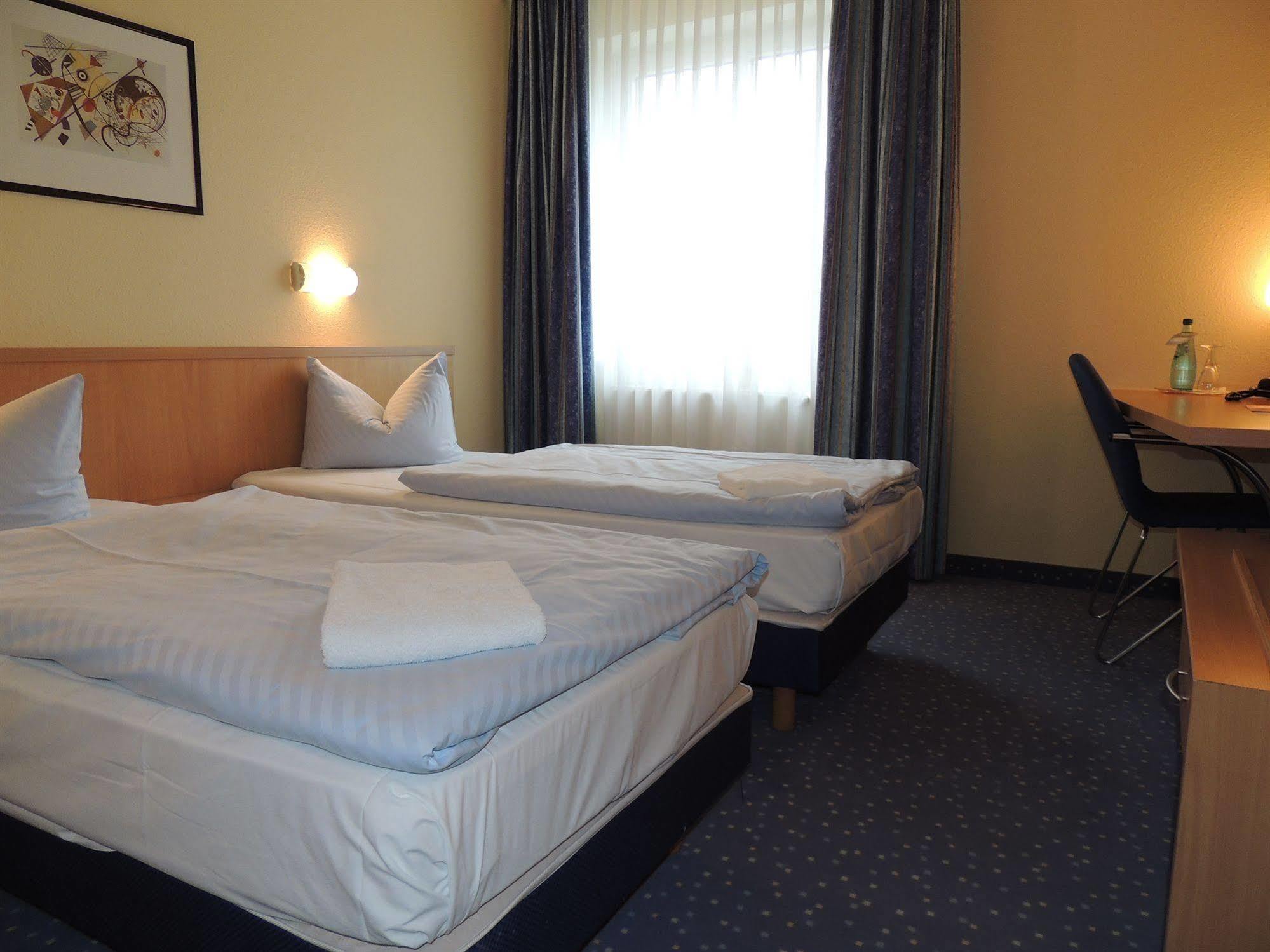 Garner Hotel Cottbus Sued By Ihg Eksteriør bilde